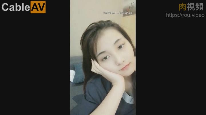 神似郑爽的在校学妹 从开始的清纯到现在狗链调教 无套内射 已经成了淫荡欲女