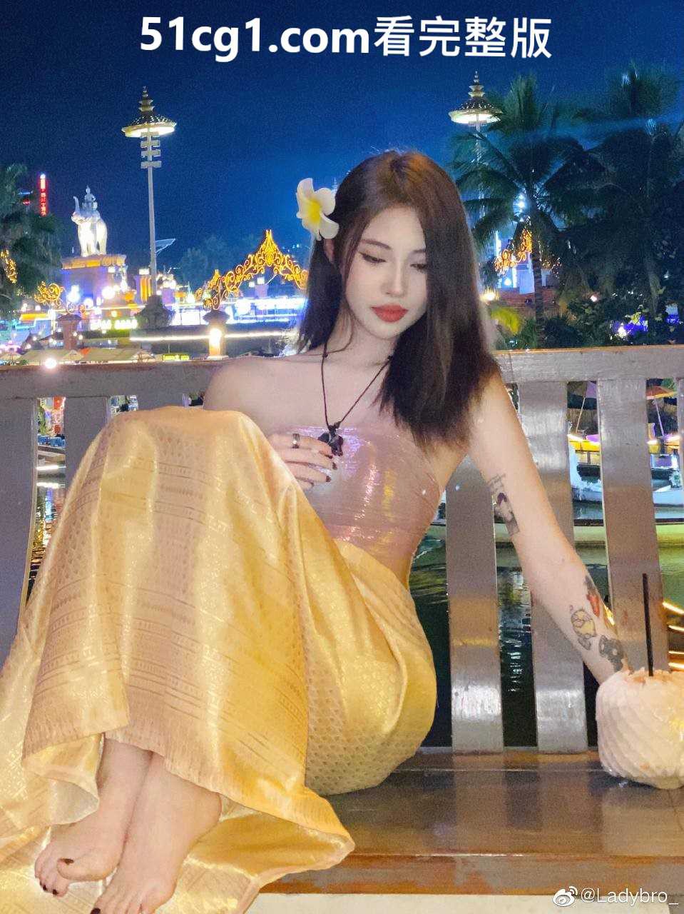 #唐山 歌手芮喆 微博控诉被非法拘禁，举报受到威胁要求删视频