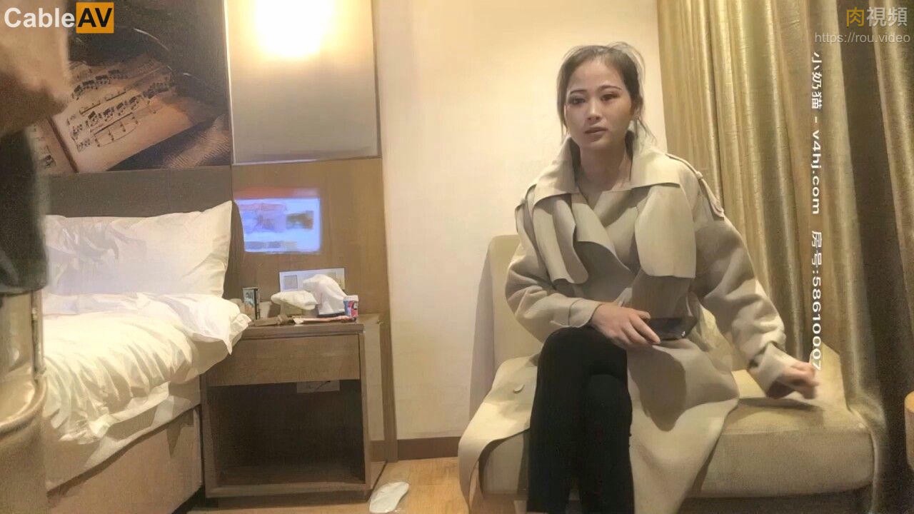 探花精选400 328-【AI高清2K修复】【文轩探花约了个高颜值风衣妹子啪啪，舔奶口交镜头前后入抽插骑坐勐操