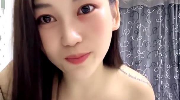 【蓝冰妖妖】G奶学生妹下海_超级大奶子道具自慰过瘾