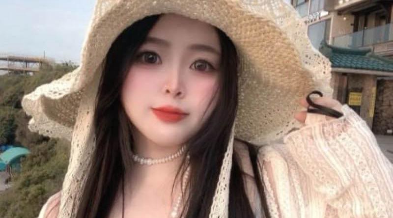 抖音网红 小可不珂 金主私拍视频泄露 核弹巨乳令人垂涎欲滴 抓奶自拍让你大饱眼福！