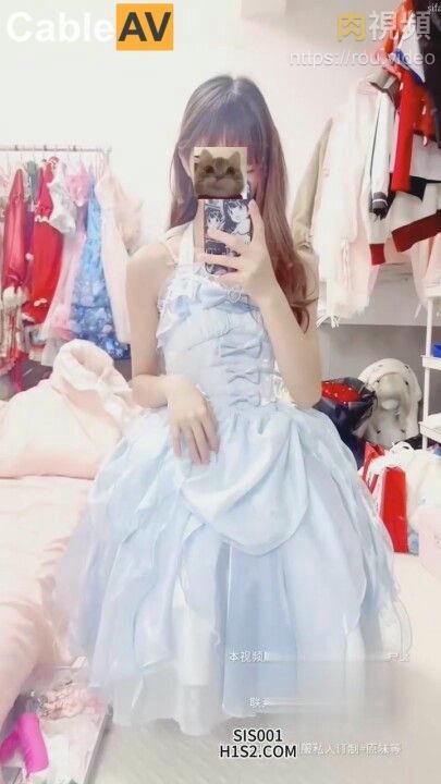 大神的极度反差萝莉小女友 萝莉女友穿洛丽塔服就很萌很水灵