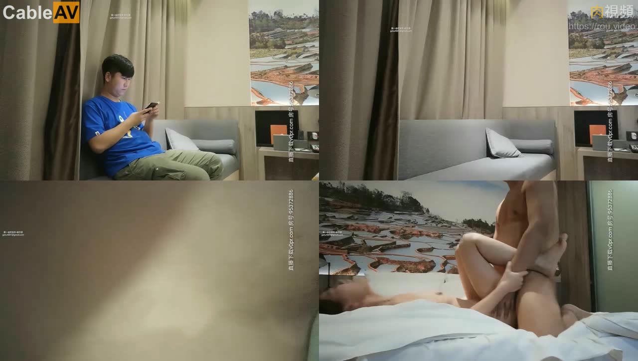 小宝寻花高颜值牛仔短裤萌萌妹子，镜头前口交穿上黑丝，上位骑乘勐操呻吟娇喘